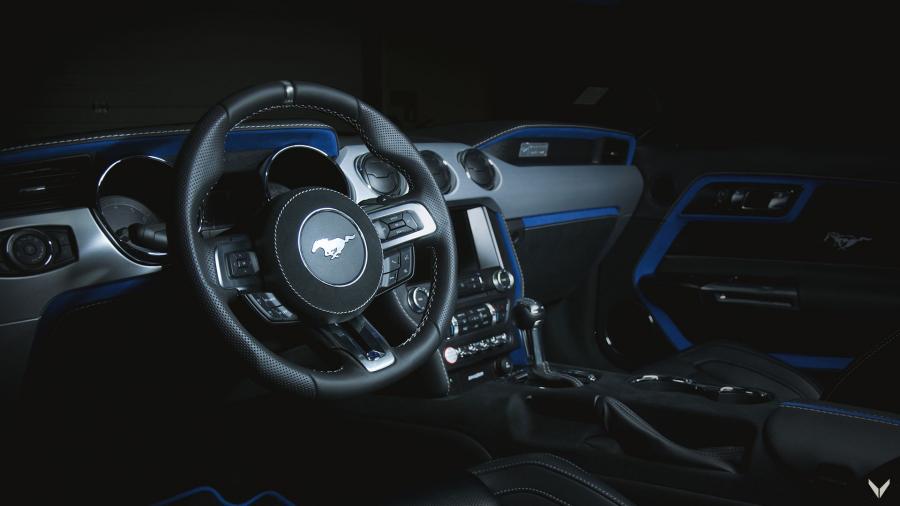 Торпедо Ford Mustang GT Convertible by Vilner 2018 года  (фото 8 из 17)